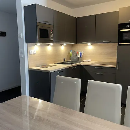 Appartement Résidence Le Portillo - Piscine - 3 Pièces Pour 8 Personnes Mae-6153